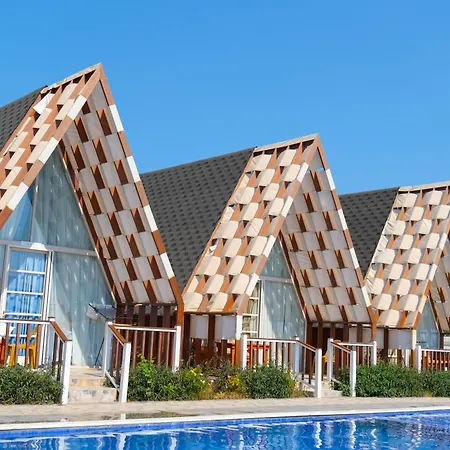 Bu Aparthotel *
